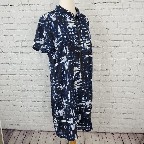 WILLOW & THREAD Short Sleeve Front Zip Dress Blue - Picture 2 of 5